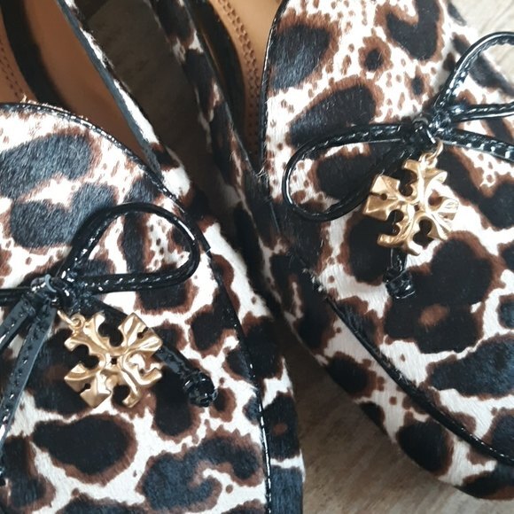 Tory Burch Leopard Print Loafers Size 5 - Calf Hair Apron Toe Ballet Flats - Picture 3 of 10